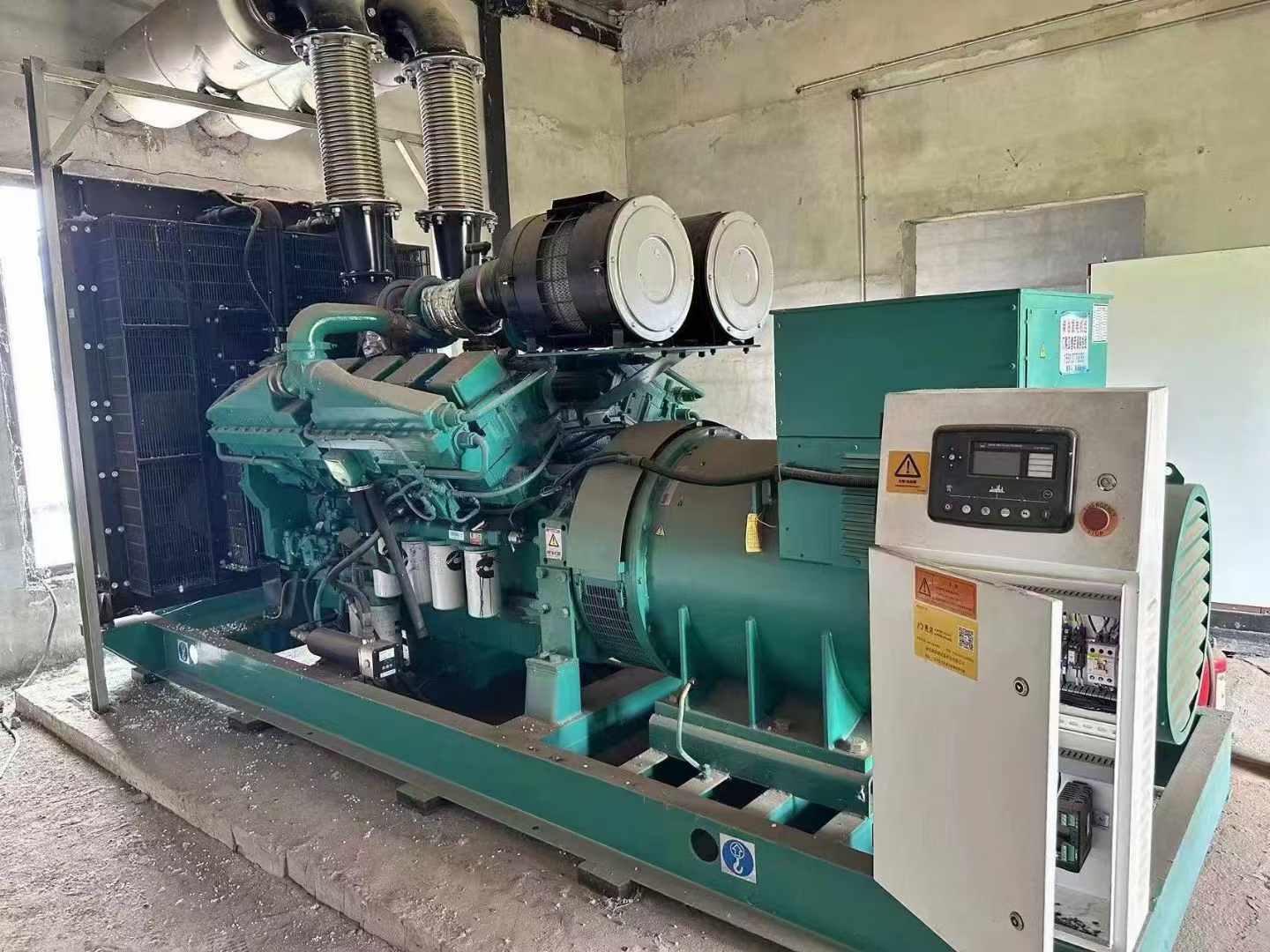 酒泉无功补偿装置的性能评估需要考虑哪些因素？